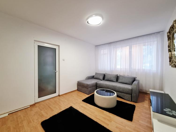 Apartament cu 2 camere semidecomandat, mobilat în Mazepa 1
