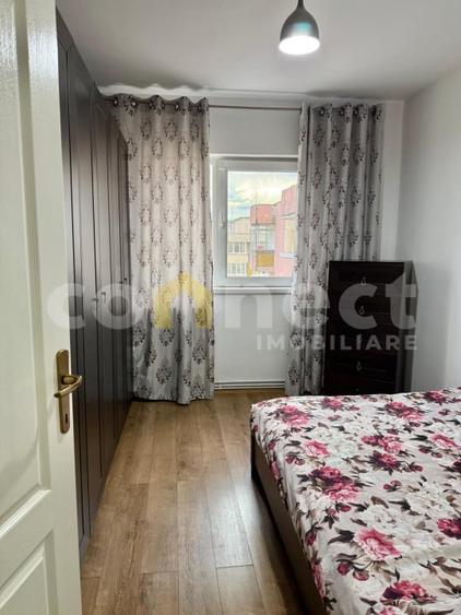 Apartament cu 4 camere decomandat, mobilat în Mărăști