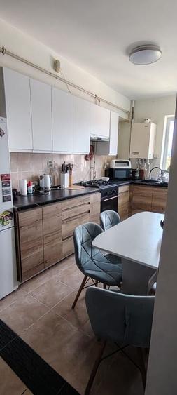 Apartament cu 2 camere decomandat în Doicești