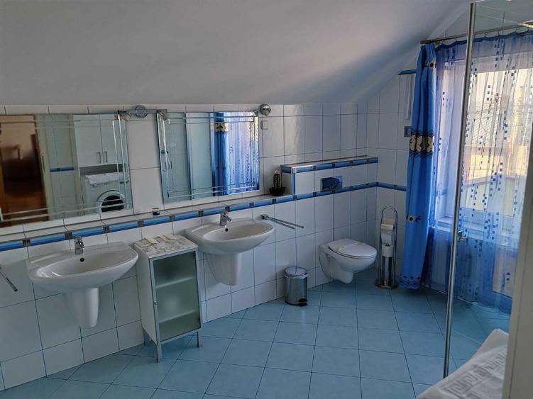 Apartament cu 3 camere decomandat în Dosu Bricii