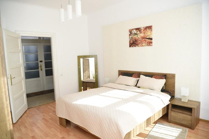 Apartament cu 4 camere decomandat, mobilat în Centrul Istoric