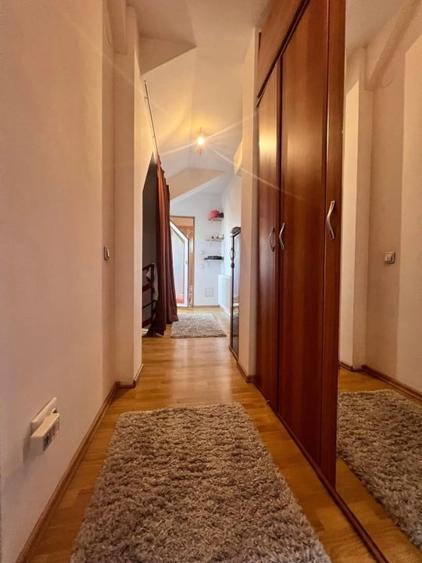 Apartament cu 4 camere decomandat, mobilat în Sărari