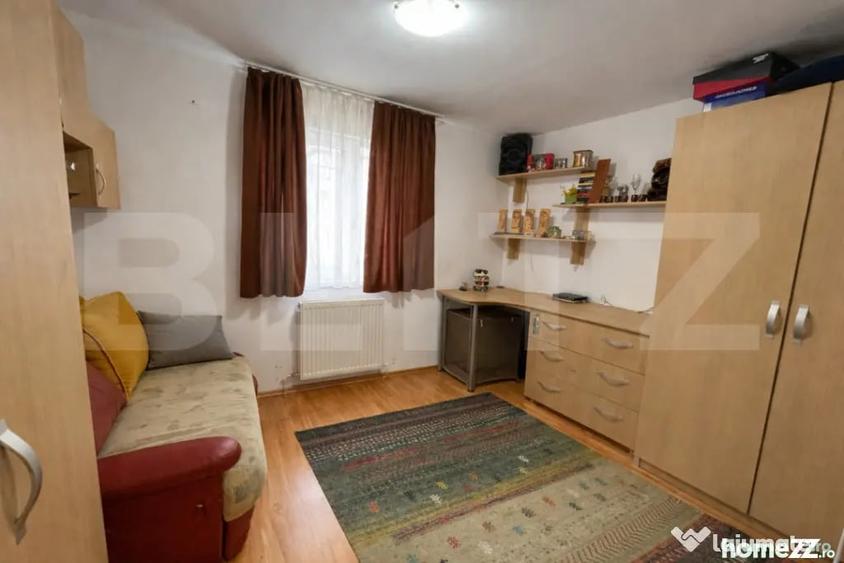 Apartament cu 3 camere decomandat în Dâmbu Pietros
