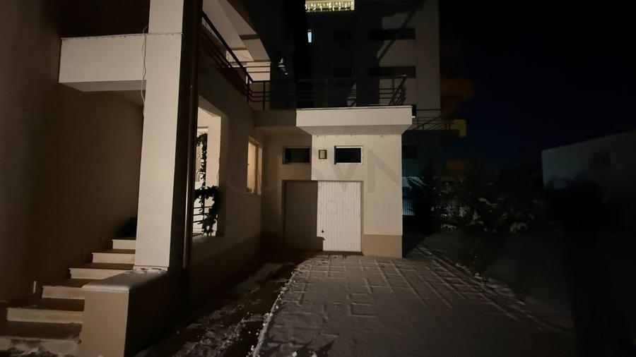Casă individuală cu 6 camere cu Canalizare în Pipera