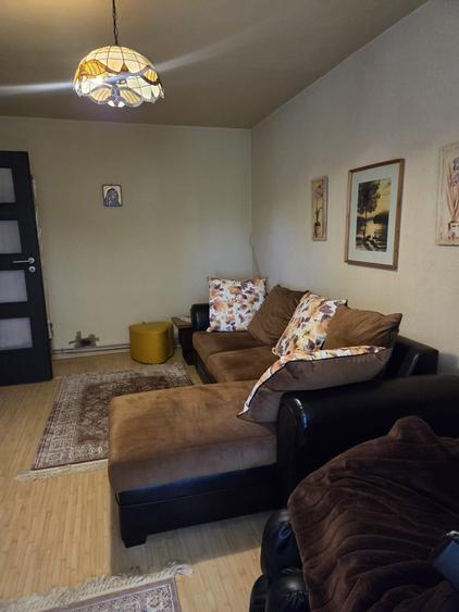 Apartament cu 3 camere decomandat în Scriitorilor