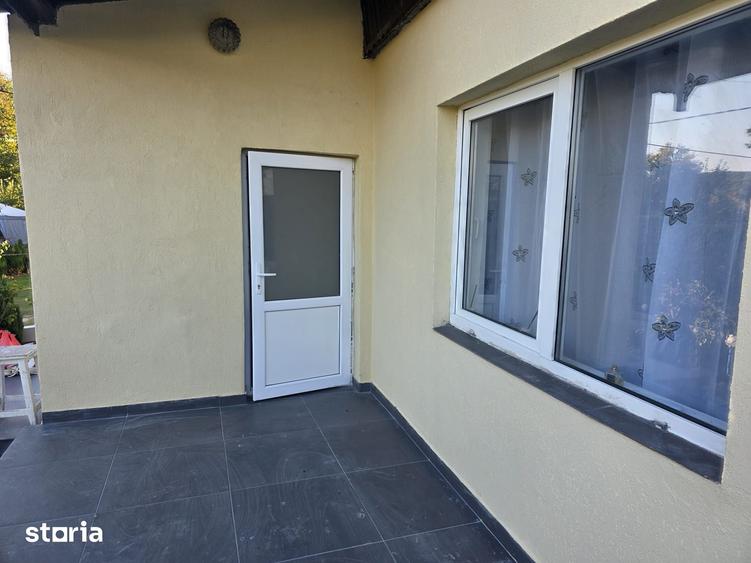 Casă cu 2 camere cu Teren 1300 Mp în Davidești
