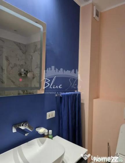 Apartament cu 3 camere decomandat în Delfinariu