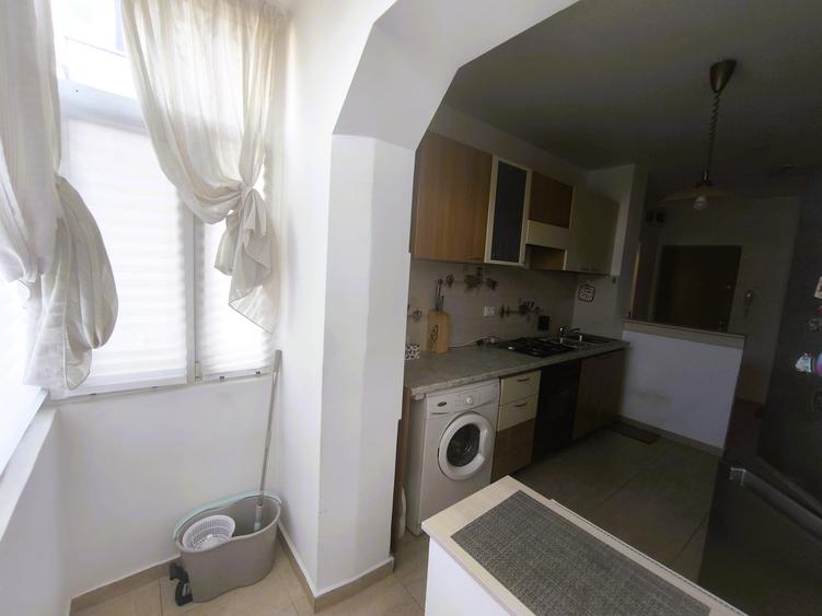Apartament cu 2 camere decomandat în Dristor