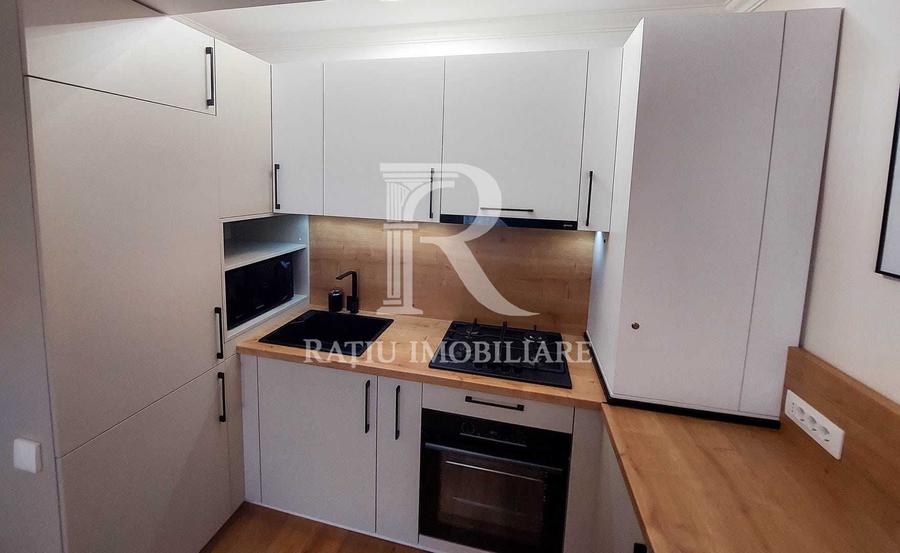 Apartament cu 2 camere decomandat în Cantemir