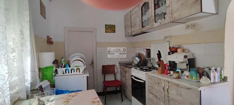 Casă cu Teren 1108 Mp în Sud