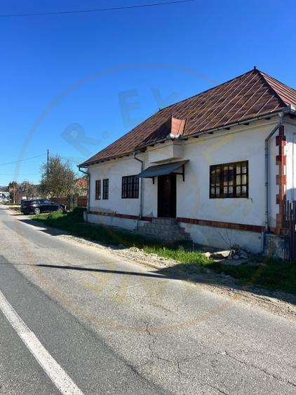 Casă individuală cu 2 camere cu Teren 221 Mp în Corbi