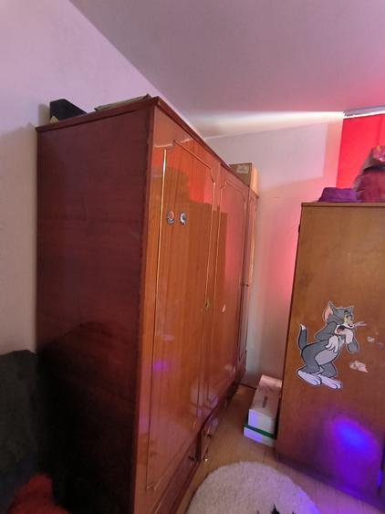 Apartament cu 3 camere semidecomandat în Baraolt