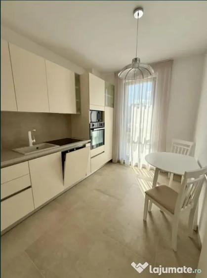 Apartament cu 2 camere decomandat în Răcădău