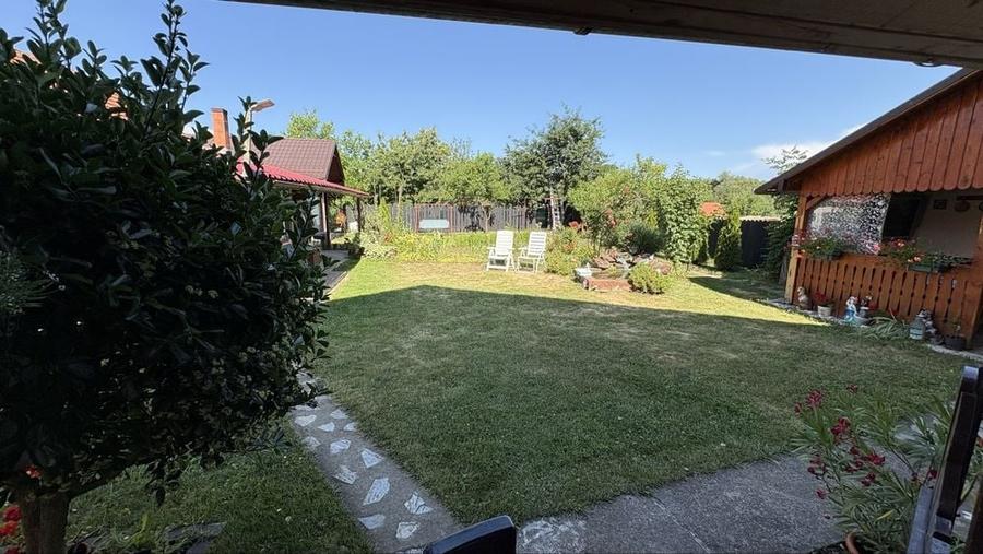 Casă cu 4 camere în Râu Bărbat