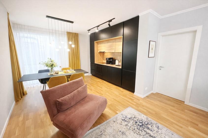 Apartament cu 3 camere în Băneasa