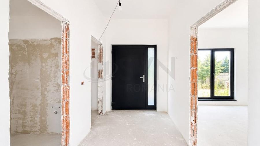 Casă cu 5 camere cu Teren 400 Mp în Corbeanca
