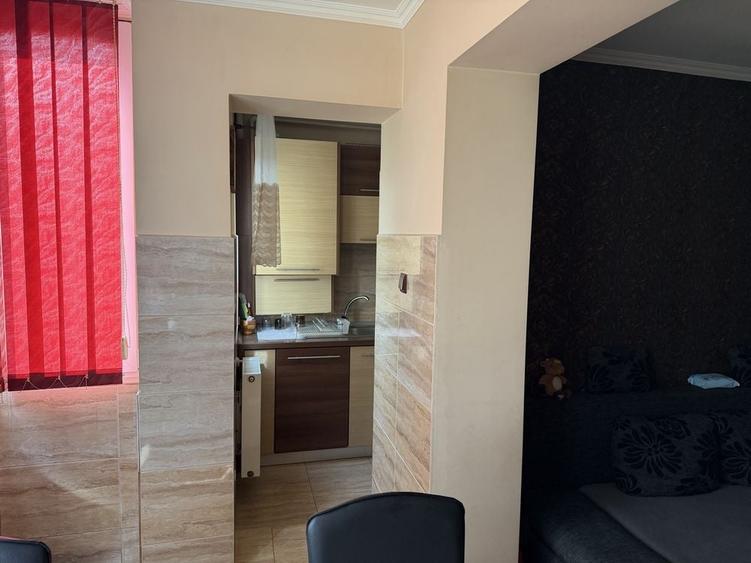 Apartament cu 2 camere decomandat în 14 Mai