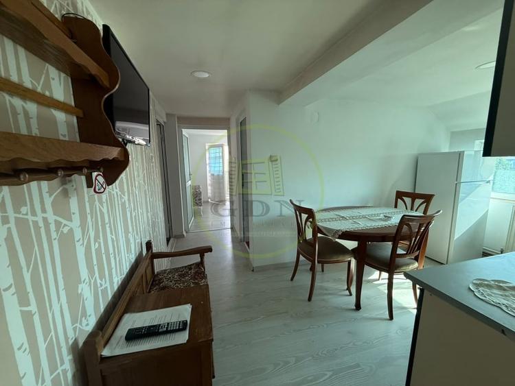 Apartament cu 2 camere decomandat în 1 Mai