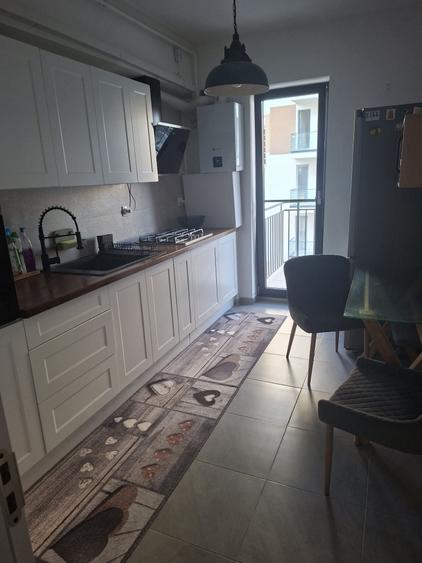 Apartament cu 2 camere decomandat în Runcu