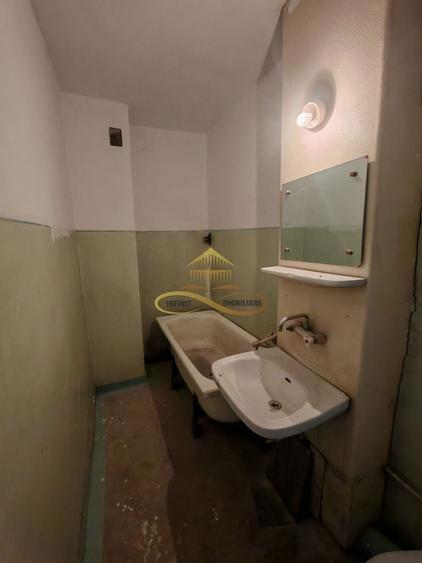 Apartament cu 2 camere decomandat în Narcisa