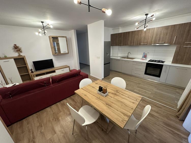 Apartament cu 2 camere decomandat în Aradului — fotografia 1
