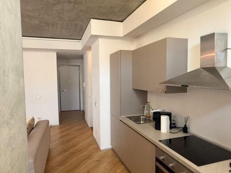 Apartament cu 2 camere semidecomandat în Floreasca