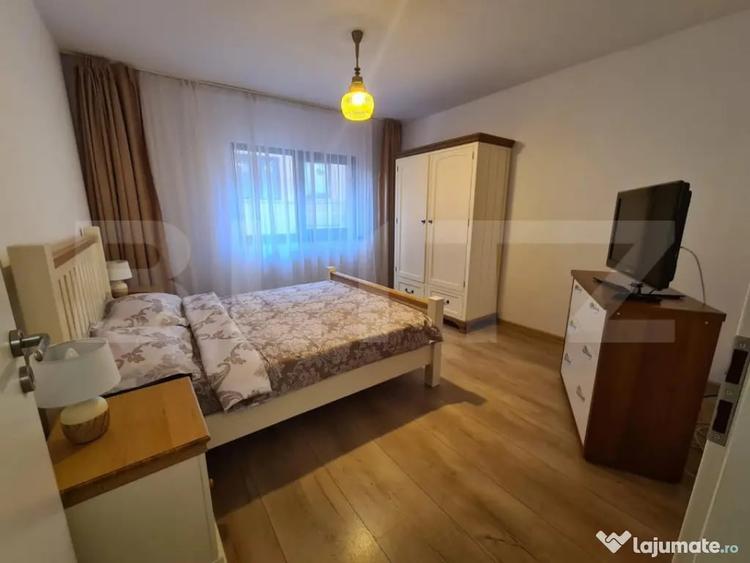 Apartament cu 3 camere decomandat în Cetate