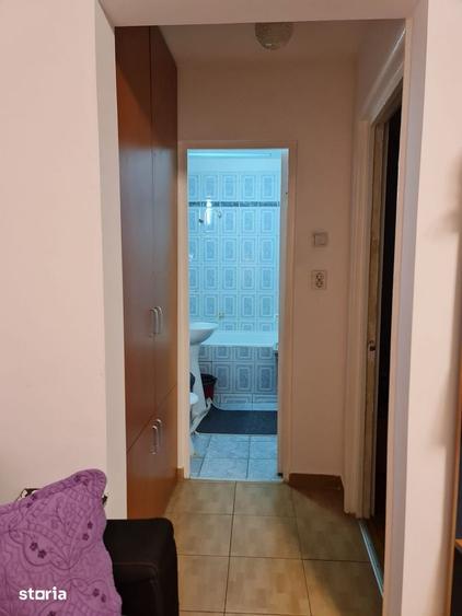 Inchiriez apartament 2 camere Pia?a Sudului - 2