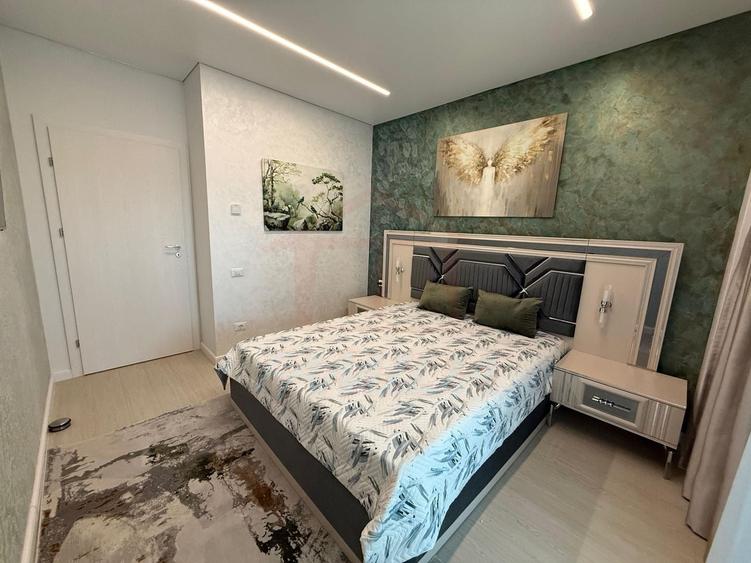 Apartament cu 2 camere decomandat, mobilat în