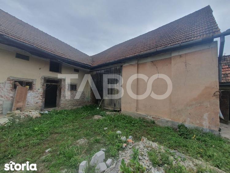 Casă cu 2 camere cu Teren 87 Mp în Părău