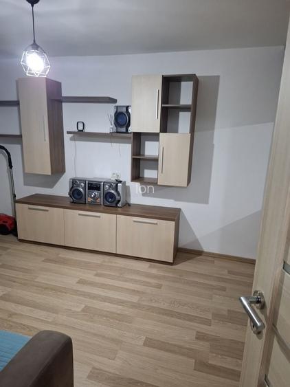 Inchiriez apartament cu doua camere