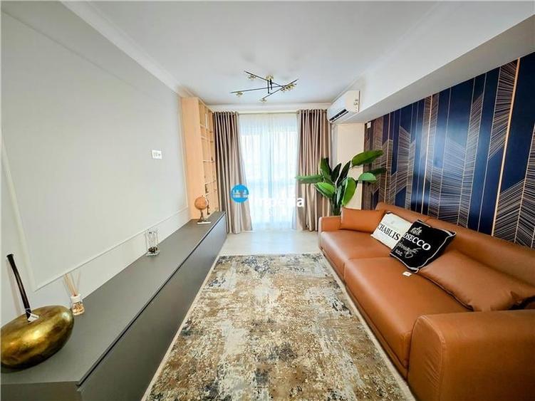 Apartament cu 3 camere decomandat în Galata