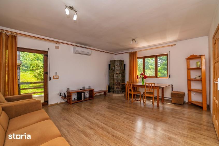 Casă cu 3 camere cu Teren 6290 Mp în Corbi