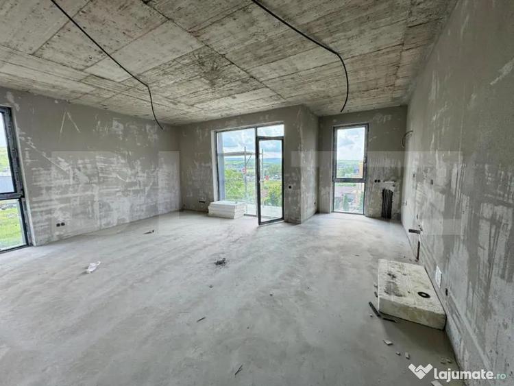 Spațiu comercial, de 1,400 mp, în Someșeni
