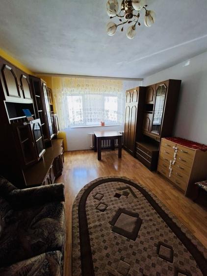 Apartament cu 2 camere decomandat în Vasile Aaron
