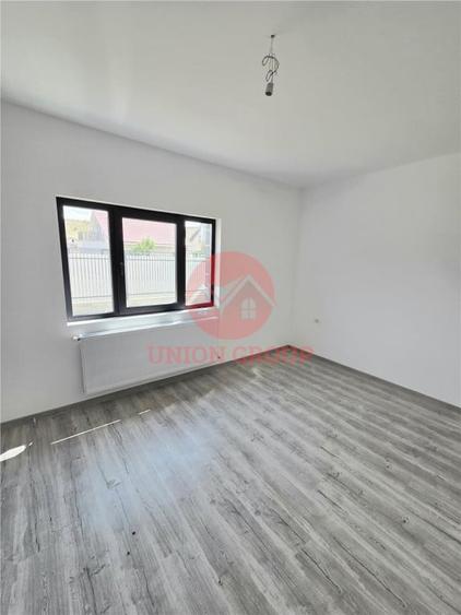 Casă cu 3 camere cu Teren 411 Mp în Valu lui Traian