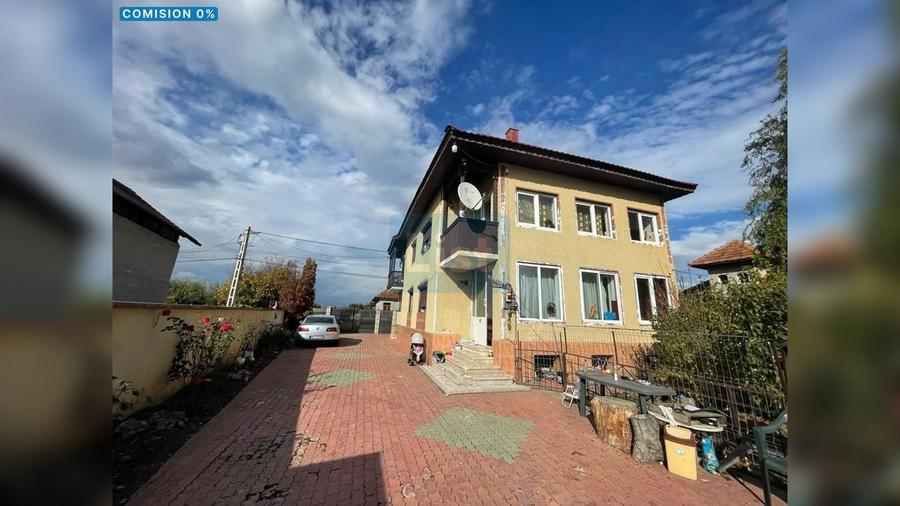 Casă cu 4 camere cu Teren 3000 Mp în Dănești