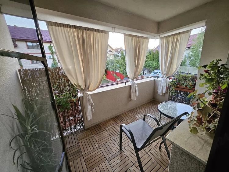 Apartament cu 2 camere decomandat în Rediu