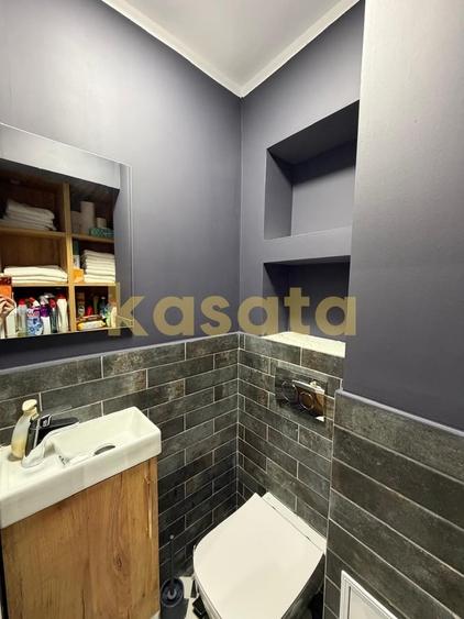 Apartament cu 4 camere decomandat, mobilat în Calea Victoriei