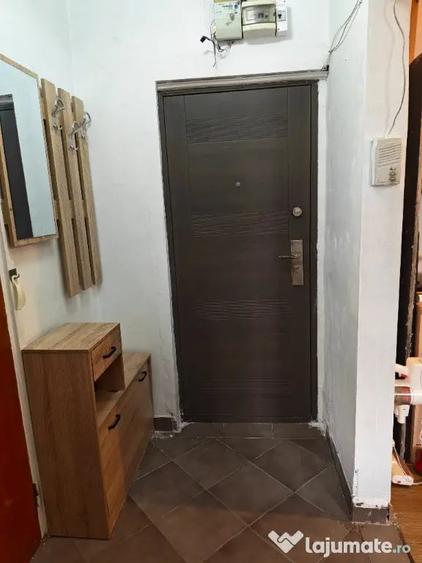 Apartament cu 2 camere decomandat în Drumul Taberei