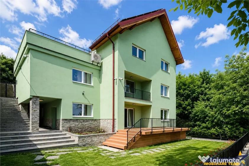 Casă cu 6 camere cu Teren 623 Mp în Centrul Istoric
