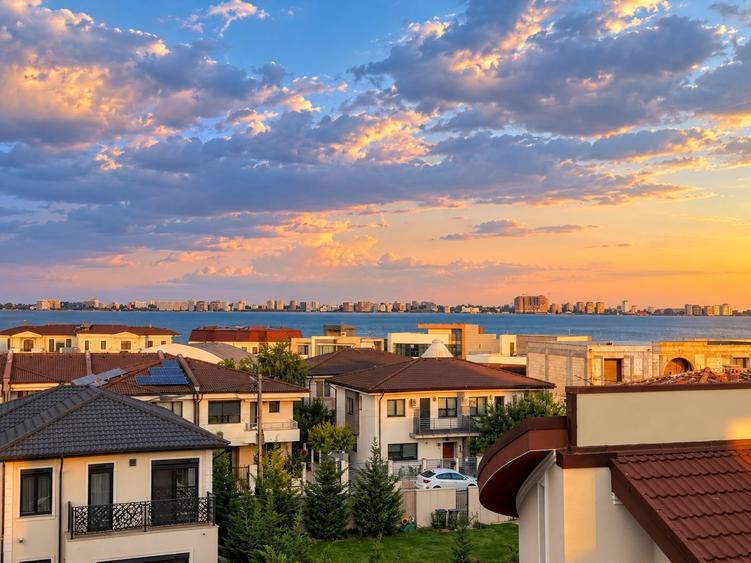 Apartament cu 3 camere decomandat în Sud