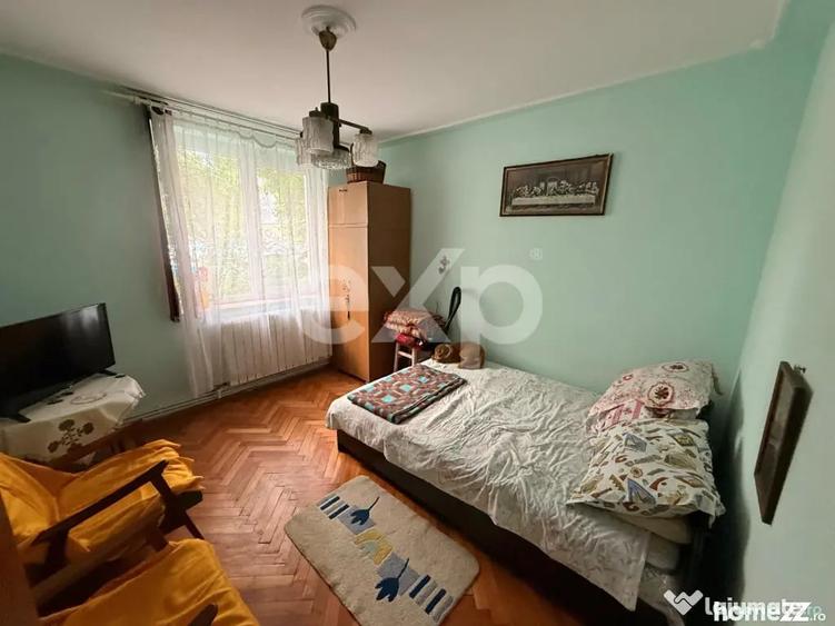 Apartament cu 2 camere semidecomandat în Craiovei