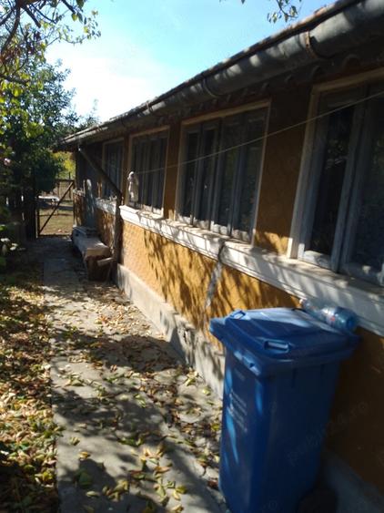 Teren de 2750 mp, în Radovanu