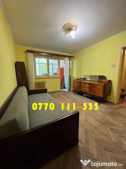 Apartament cu 2 camere semidecomandat în Calea Galați