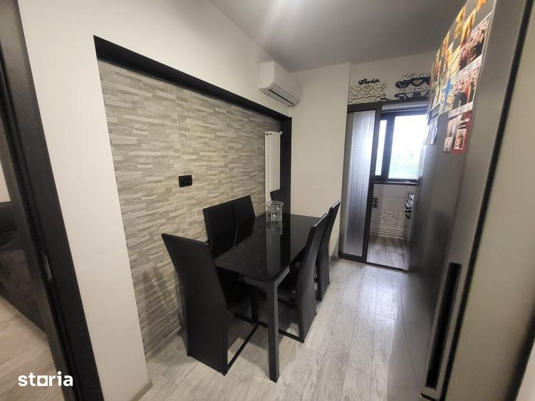 Apartament cu 2 camere decomandat în Micro 20