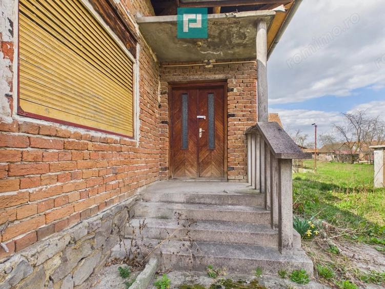 Casa cu teren de 1800 mp, in Buteni, Arad - 2