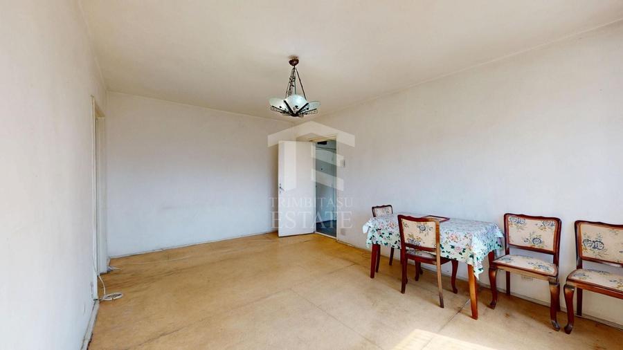 Apartament cu 2 camere semidecomandat în Basarabia