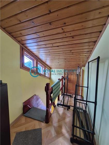 Casă individuală cu 6 camere cu Canalizare în Gheorghe Doja