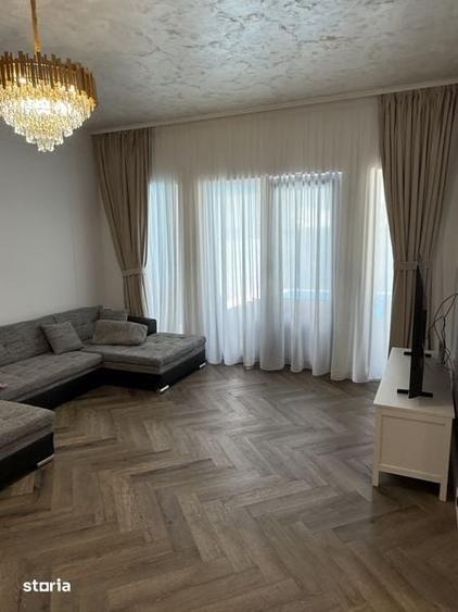 Casă cu 4 camere cu Teren 215 Mp în Târgșoru Vechi